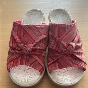Life Stride Red and White Sandals with Knotted Design